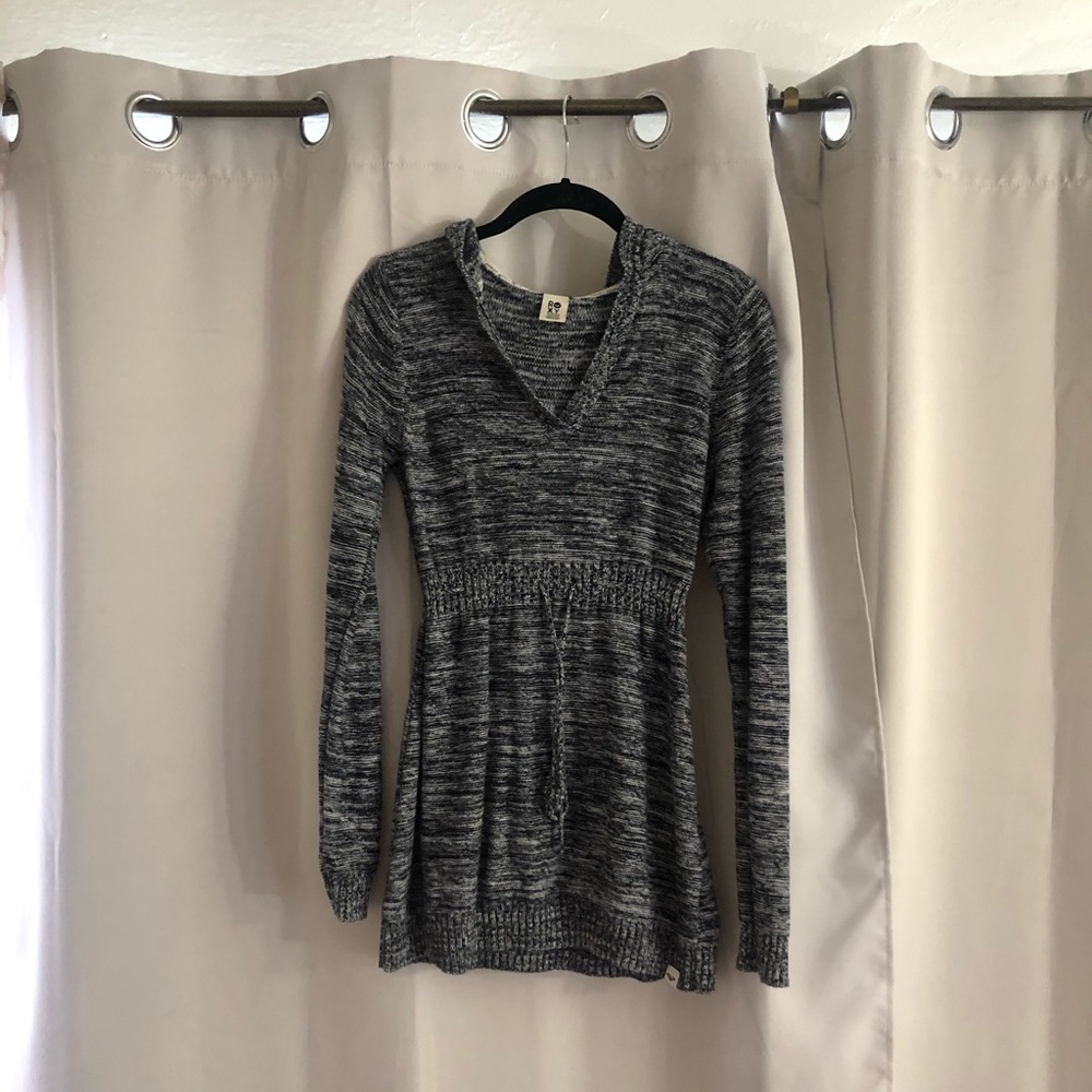 Roxy hooded sweater
